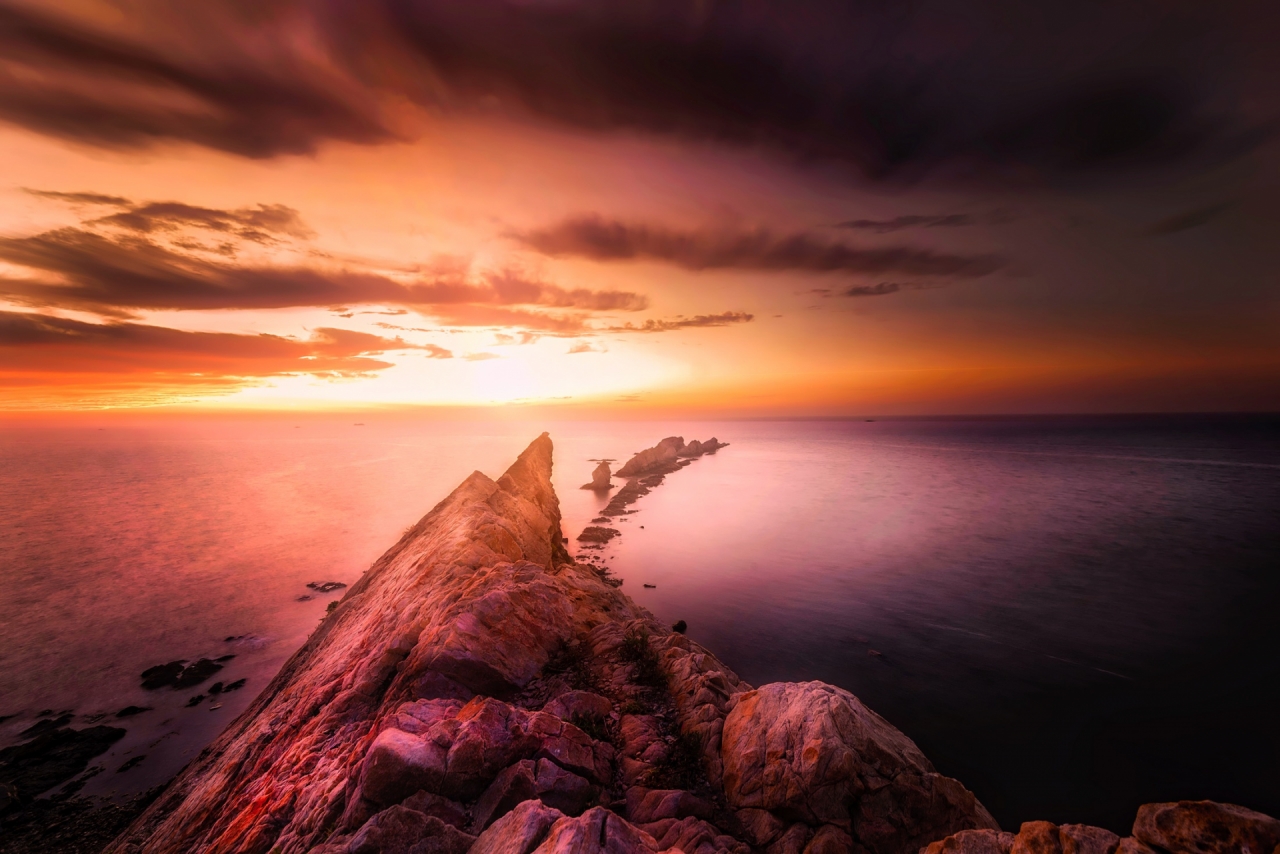 sea-and-rocks-during-the-sunset-in-spain-421-small